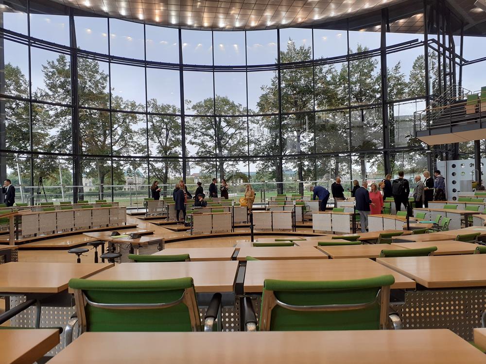 Blick in den Landtag vor der Sitzung 